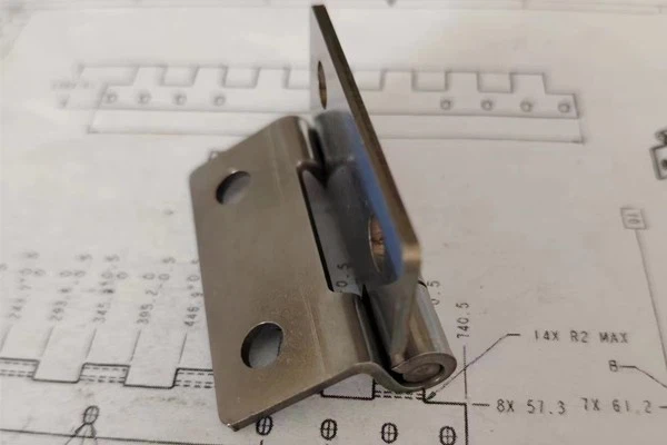Polished 180 Degree Hinge