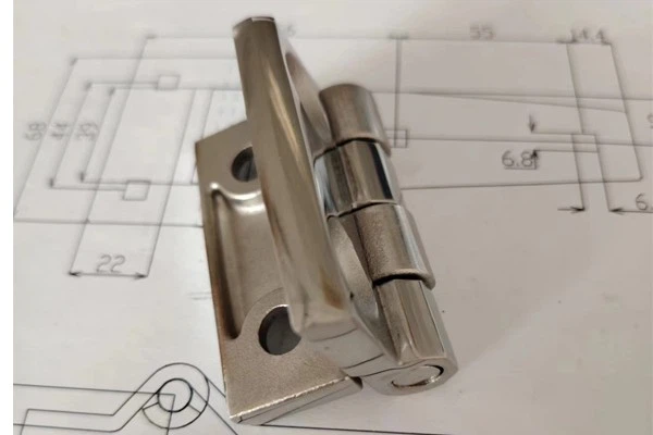Stainless Steel Refrigerator Hinges: Excellent Rust Resistance And Low Temperature Resistance, Used in Commercial Refrigerators