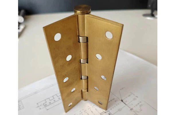 Strong And Reliable Iron Copper Plated Fixed Hinge
